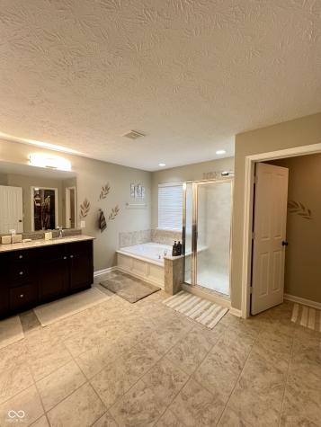 2504 Fawn Bluff Court Zionsville IN 46077