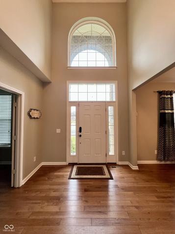 2504 Fawn Bluff Court Zionsville IN 46077