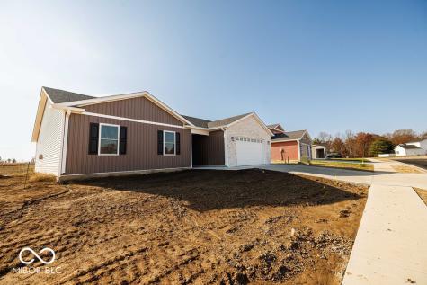 110 Pin Oak Road Spencer IN 47460
