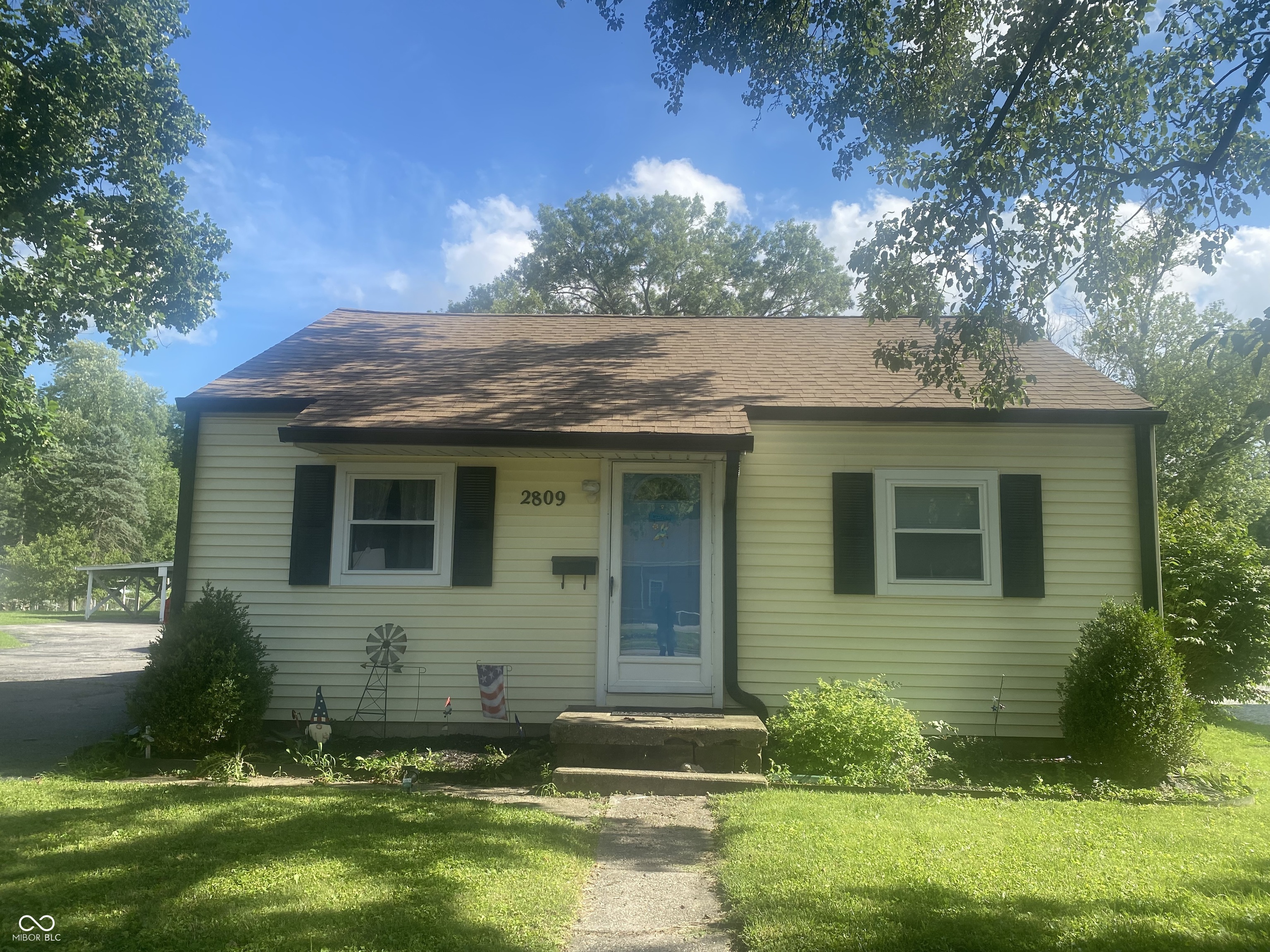 2809 E Southport Road Indianapolis IN 46227