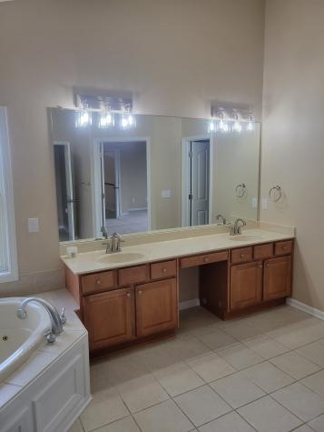 3856 Meadow Side Court Zionsville IN 46077