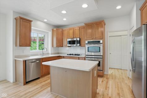 9318 Windrift Way Zionsville IN 46077