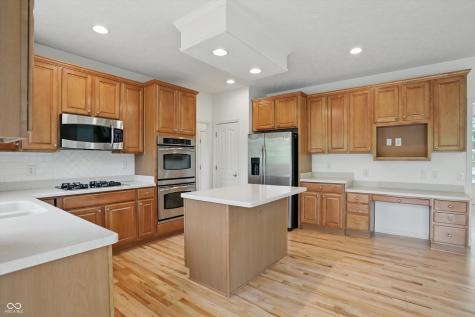 9318 Windrift Way Zionsville IN 46077