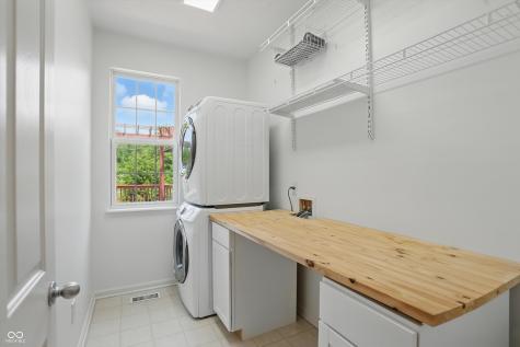 9318 Windrift Way Zionsville IN 46077