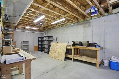 9318 Windrift Way Zionsville IN 46077