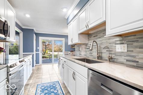 10495 Lakeshore Place Carmel IN 46033