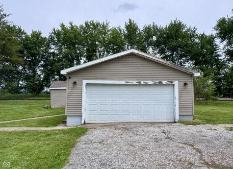 2538 E State Road 44 Connersville IN 47331
