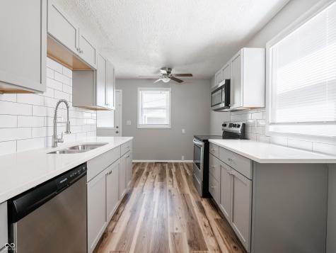 3051 Davis Drive Indianapolis IN 46221