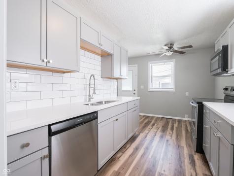 3051 Davis Drive Indianapolis IN 46221