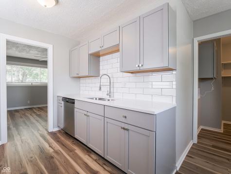 3051 Davis Drive Indianapolis IN 46221