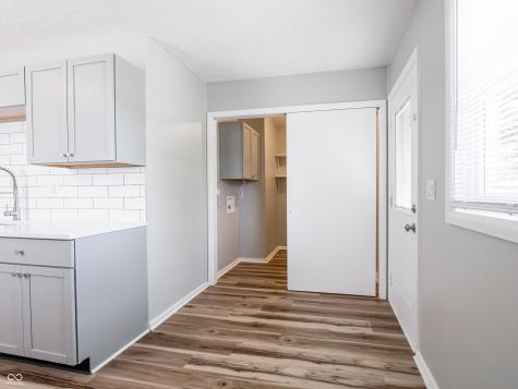 3051 Davis Drive Indianapolis IN 46221