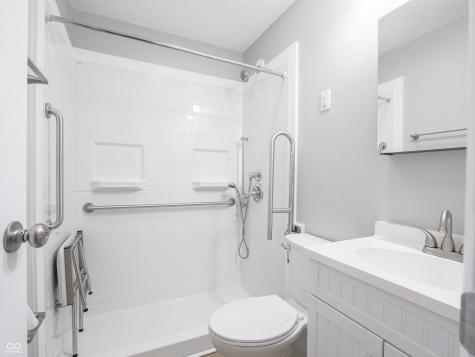 3051 Davis Drive Indianapolis IN 46221