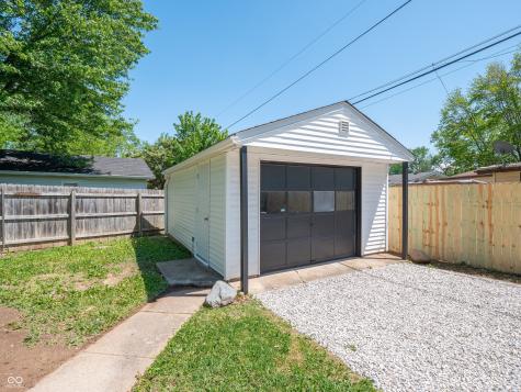 3051 Davis Drive Indianapolis IN 46221
