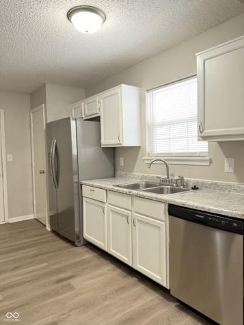 4249 Village Bend Drive Indianapolis IN 46254