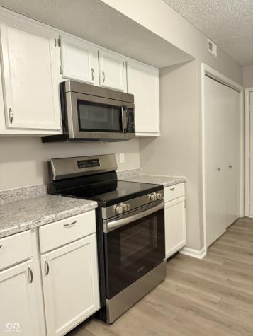 4249 Village Bend Drive Indianapolis IN 46254