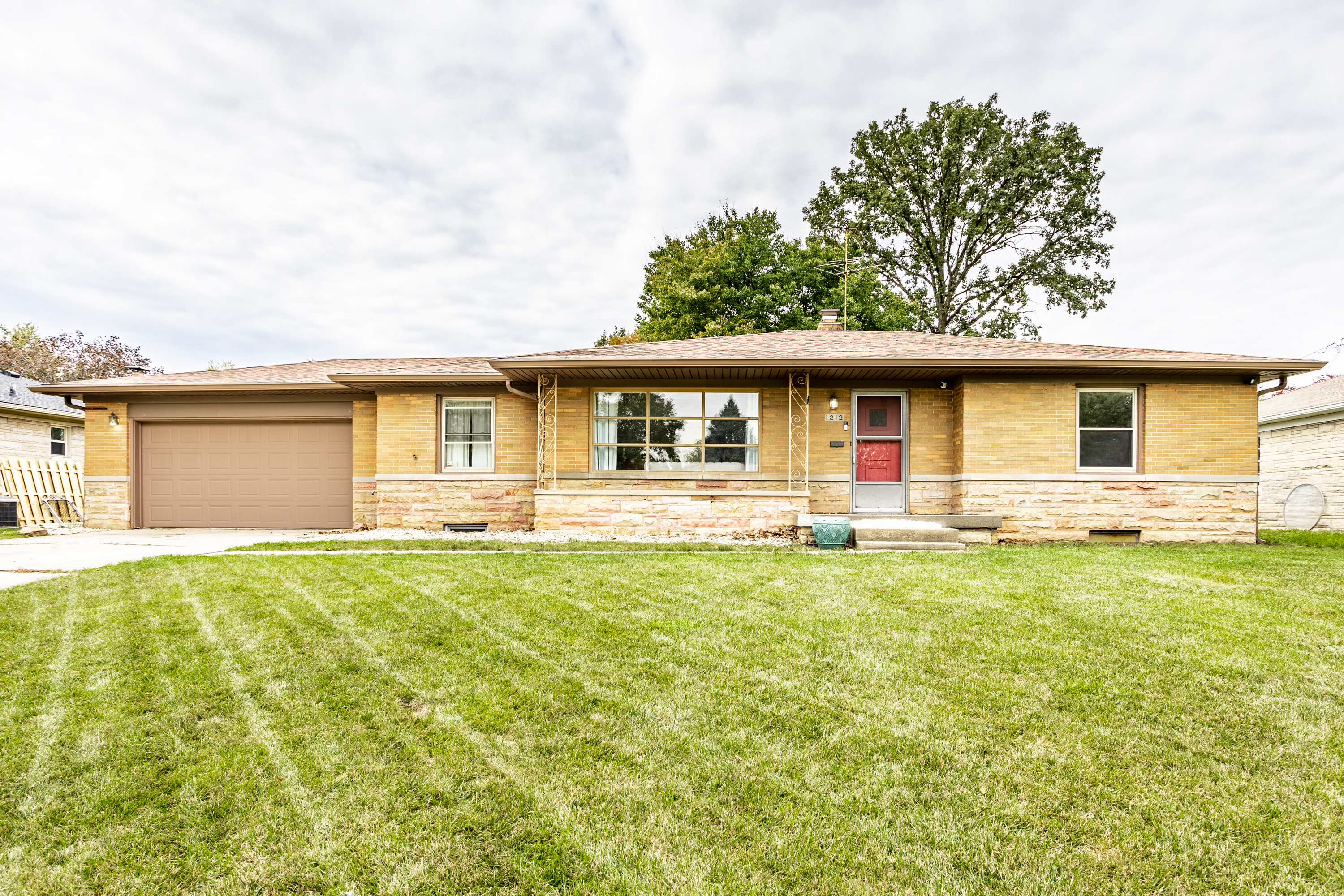 1212 N Whittier Place Indianapolis IN 46219