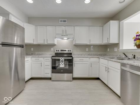 1115 Cobra Drive Franklin IN 46131