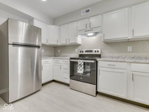 1115 Cobra Drive Franklin IN 46131