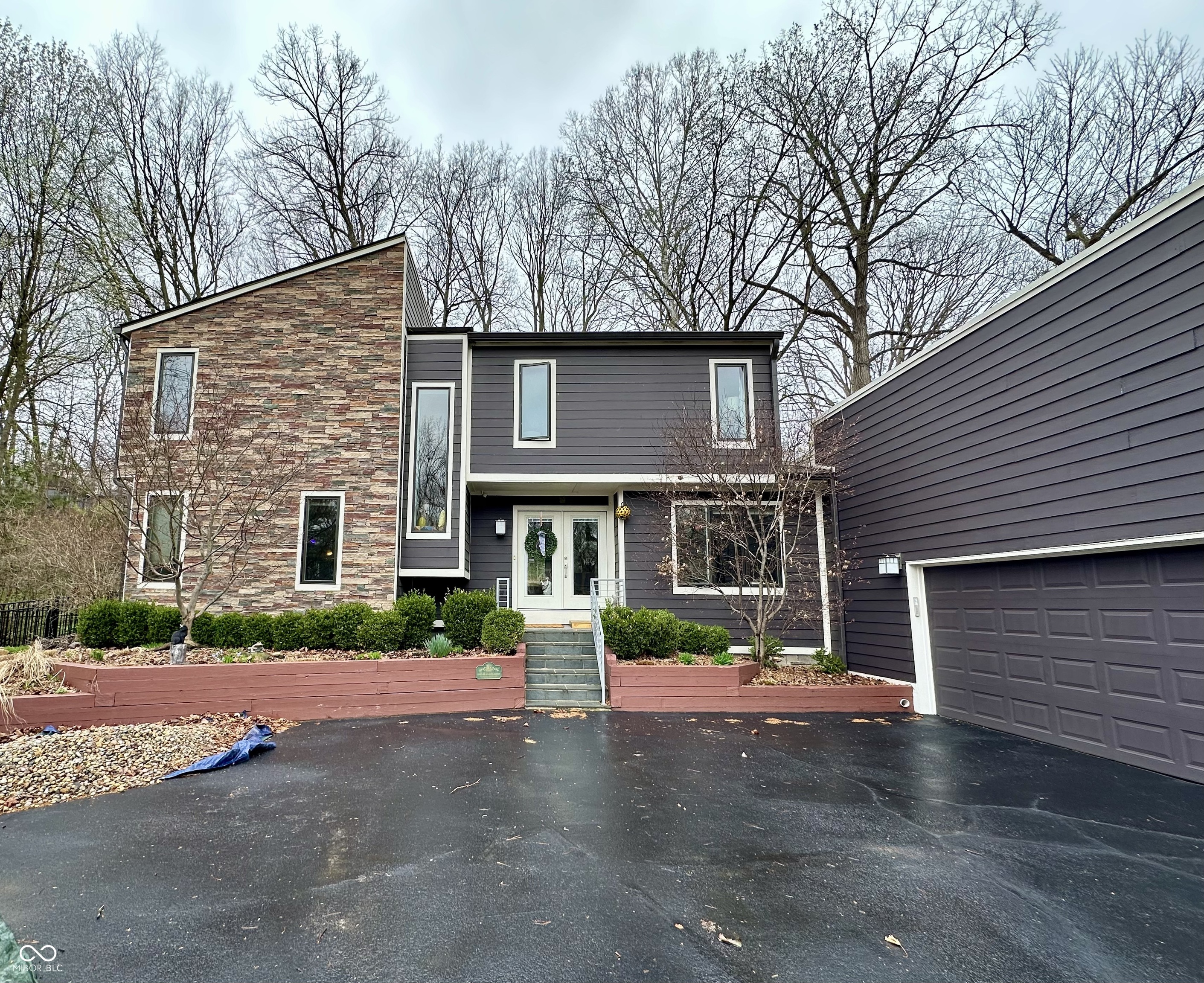8224 Claridge Road Indianapolis IN 46260