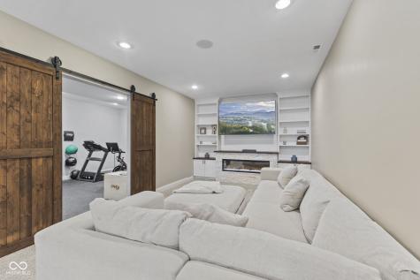 2882 Aldersgate Drive Greenwood IN 46143