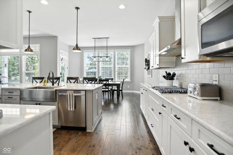 2493 Still Creek Drive Zionsville IN 46077