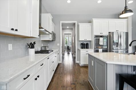 2493 Still Creek Drive Zionsville IN 46077