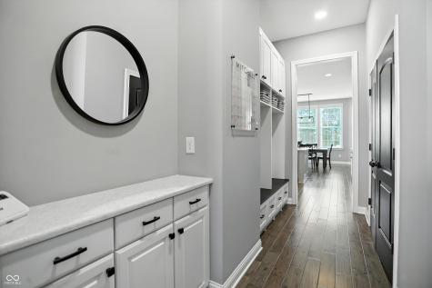 2493 Still Creek Drive Zionsville IN 46077