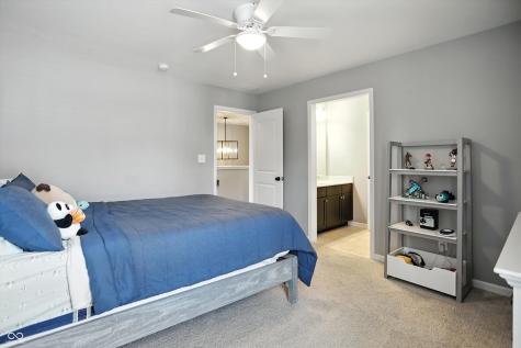 2493 Still Creek Drive Zionsville IN 46077