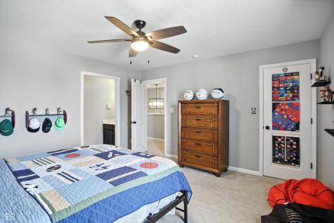 2493 Still Creek Drive Zionsville IN 46077