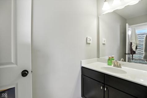2493 Still Creek Drive Zionsville IN 46077