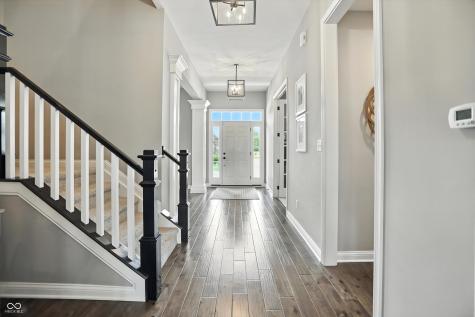2493 Still Creek Drive Zionsville IN 46077
