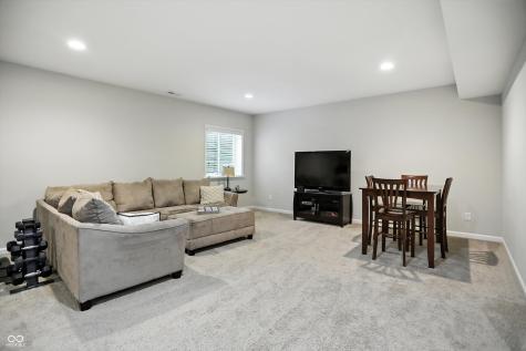 2493 Still Creek Drive Zionsville IN 46077