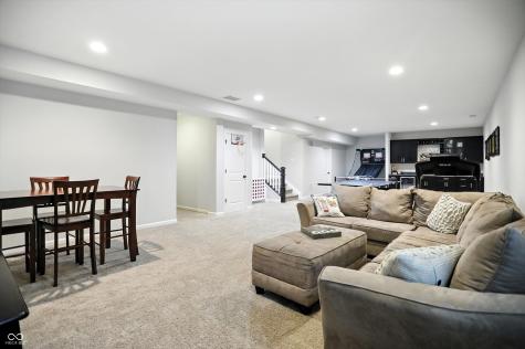2493 Still Creek Drive Zionsville IN 46077