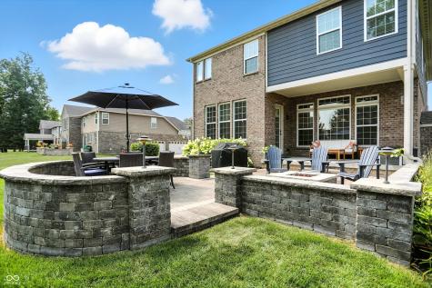 2493 Still Creek Drive Zionsville IN 46077