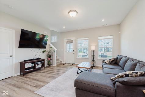 3643 Thomas Jefferson Street Westfield IN 46074