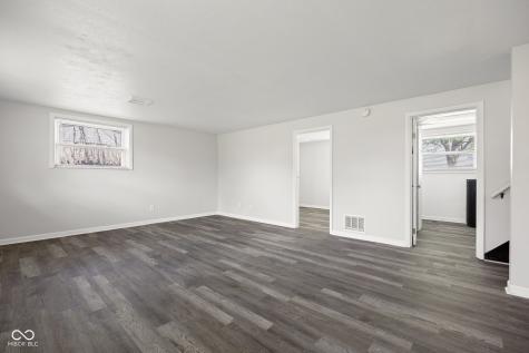 8233 E Thompson Road Indianapolis IN 46239