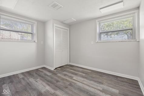 8233 E Thompson Road Indianapolis IN 46239