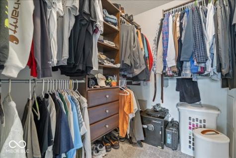 937 Barnwell Way Indianapolis IN 46217