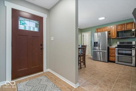 937 Barnwell Way Indianapolis IN 46217