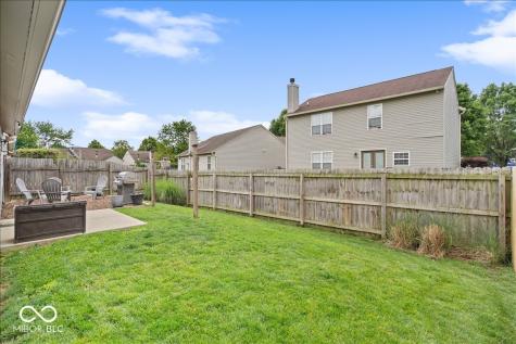 937 Barnwell Way Indianapolis IN 46217