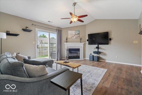 937 Barnwell Way Indianapolis IN 46217
