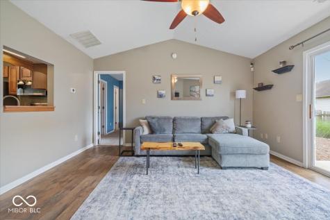 937 Barnwell Way Indianapolis IN 46217