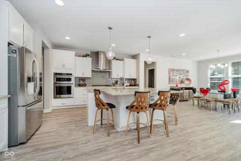 9587 Summerton Drive Fishers IN 46037