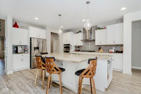 9587 Summerton Drive Fishers IN 46037