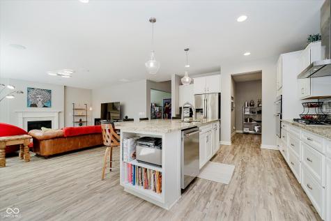 9587 Summerton Drive Fishers IN 46037