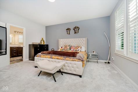 9587 Summerton Drive Fishers IN 46037