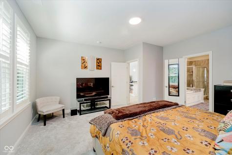9587 Summerton Drive Fishers IN 46037