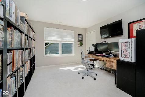 9587 Summerton Drive Fishers IN 46037