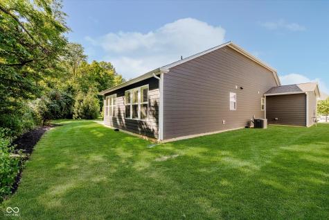9587 Summerton Drive Fishers IN 46037