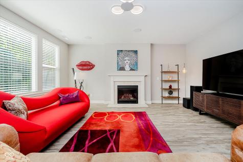 9587 Summerton Drive Fishers IN 46037
